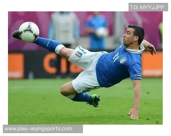 足球凌空抽射的艺术与技巧探讨如何在比赛中完美展现这一绝妙技艺